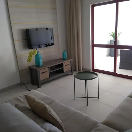 Apartamento Zacarias By Ferias Com Sol Quarteira Exterior photo